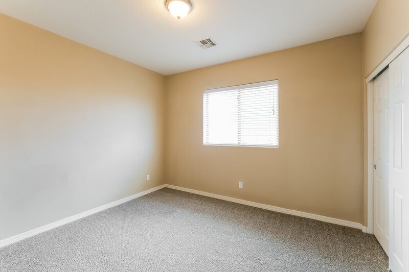3,155/Mo, 4261 N 157th Ave Goodyear, AZ 85395 Bedroom View 3