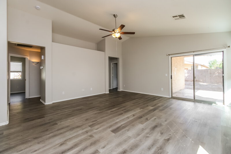 1,725/Mo, 13402 W Watson Ln Surprise, AZ 85379 Living Room View