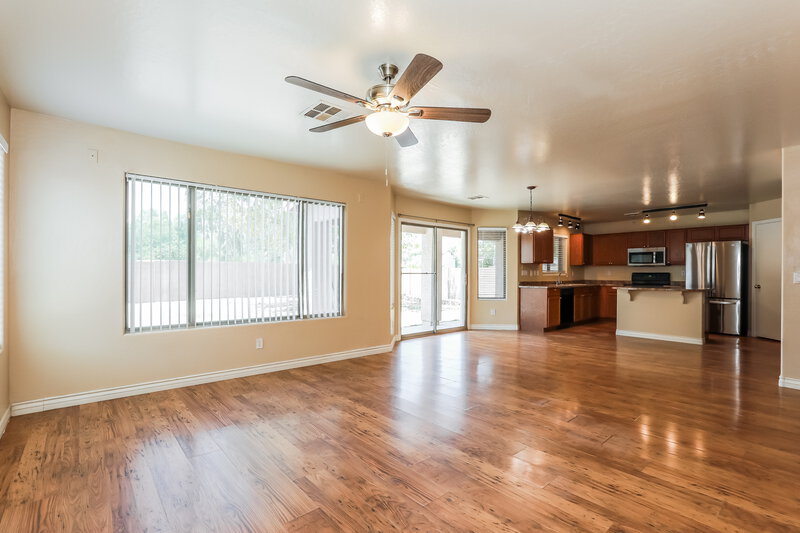 2,670/Mo, 4332 S Ponderosa Dr Gilbert, AZ 85297 Family Room View