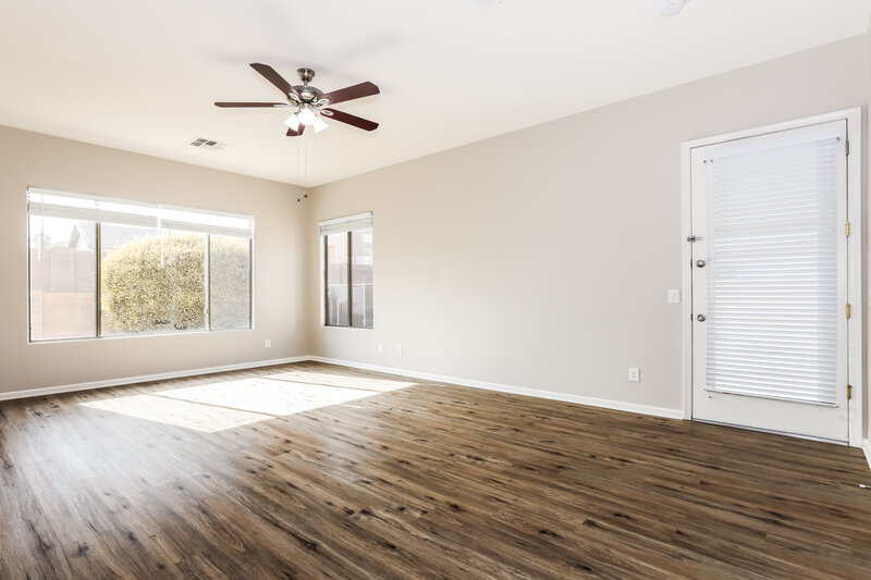 3,050/Mo, 3927 E Dubois Ave Gilbert, AZ 85298 Main Bedroom View