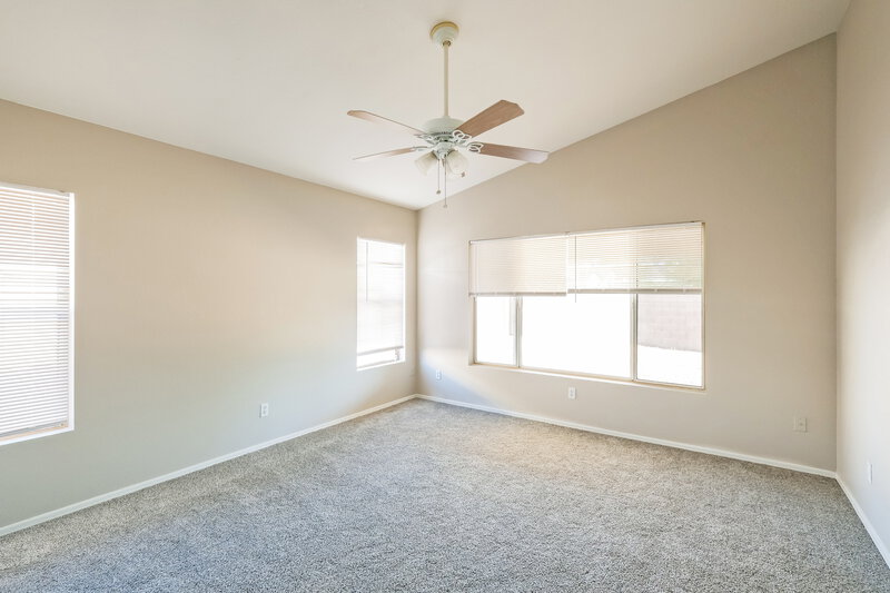 2,175/Mo, 10870 W Royal Palm Rd Peoria, AZ 85345 Main Bedroom View