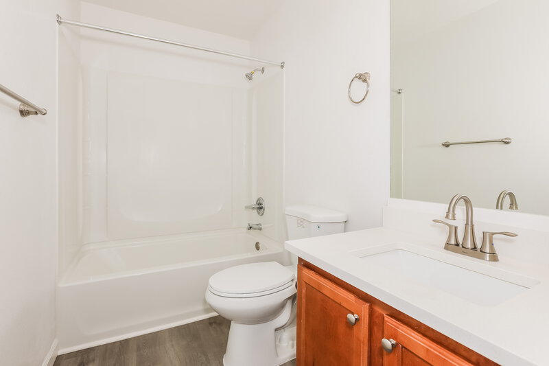 2,495/Mo, 8461 E Lindner Ave Mesa, AZ 85209 Bathroom View