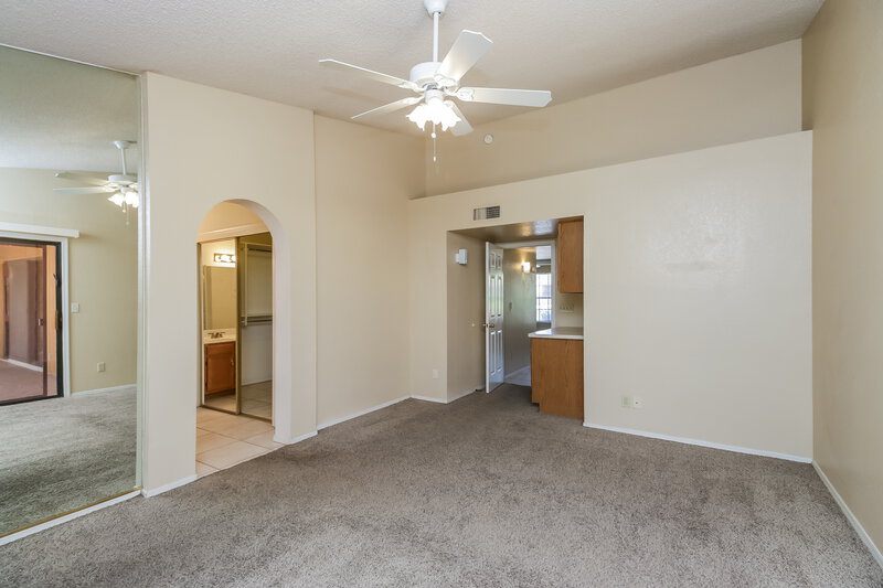 2,495/Mo, 443 E Melody Ln Gilbert, AZ 85234 Living Room View 3