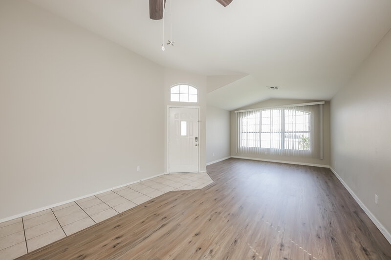 2,110/Mo, 8977 W Tierra Buena Ln Peoria, AZ 85382 Living Room View