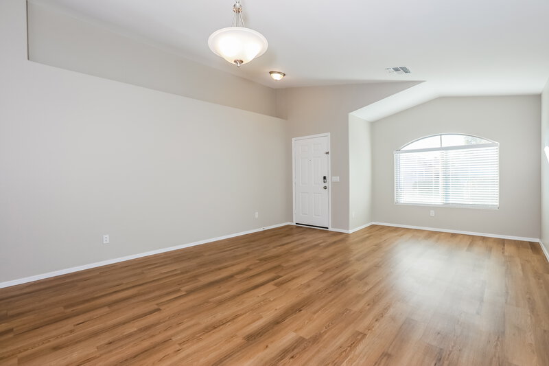 2,115/Mo, 3756 W Yellow Peak Dr San Tan Valley, AZ 85144 Living Room View