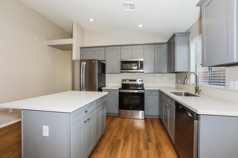 2,115/Mo, 3756 W Yellow Peak Dr San Tan Valley, AZ 85144 Kitchen View 2