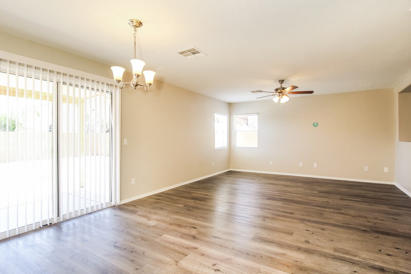 2,315/Mo, 11573 W Vogel Ave Youngtown, AZ 85363 Dining Room View