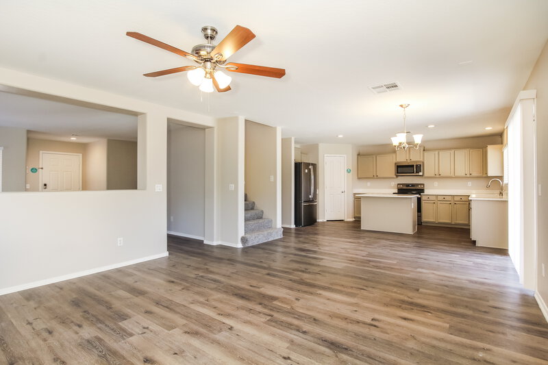 2,315/Mo, 11573 W Vogel Ave Youngtown, AZ 85363 Family Room View 2