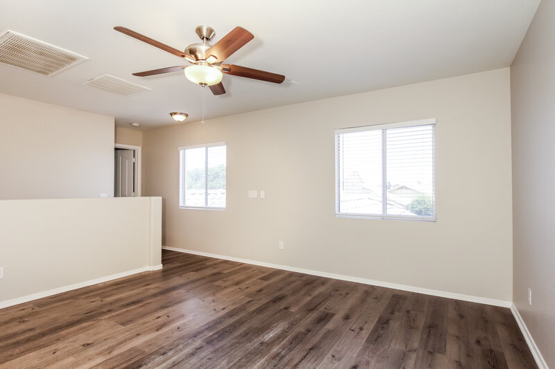 2,315/Mo, 11573 W Vogel Ave Youngtown, AZ 85363 Loft View