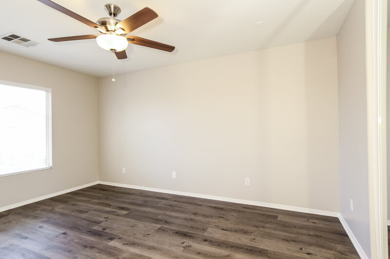 2,315/Mo, 11573 W Vogel Ave Youngtown, AZ 85363 Main Bedroom View 2