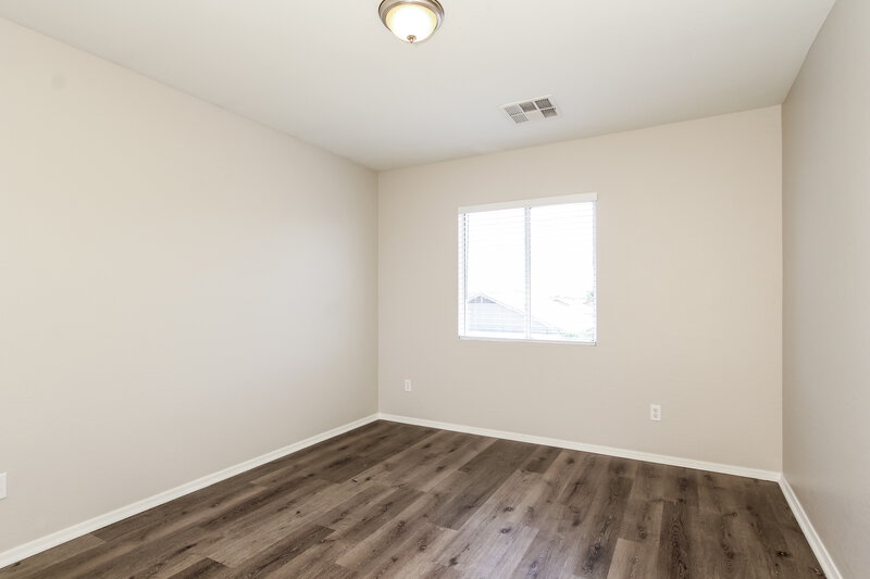 2,315/Mo, 11573 W Vogel Ave Youngtown, AZ 85363 Bedroom View 2