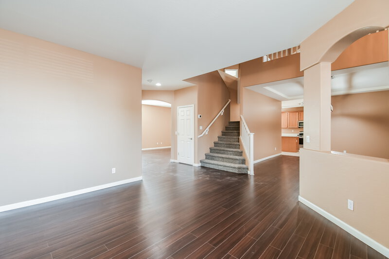 2,815/Mo, 10047 E Lakeview Ave Mesa, AZ 85209 Living Room View