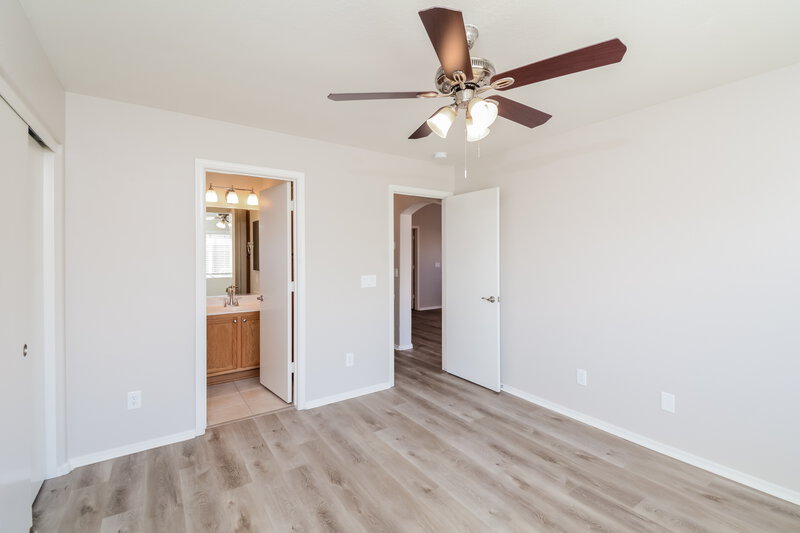 1,780/Mo, 12805 N 121st Dr El Mirage, AZ 85335 Main Bedroom View 2