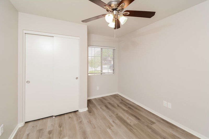 1,780/Mo, 12805 N 121st Dr El Mirage, AZ 85335 Bedroom View 3