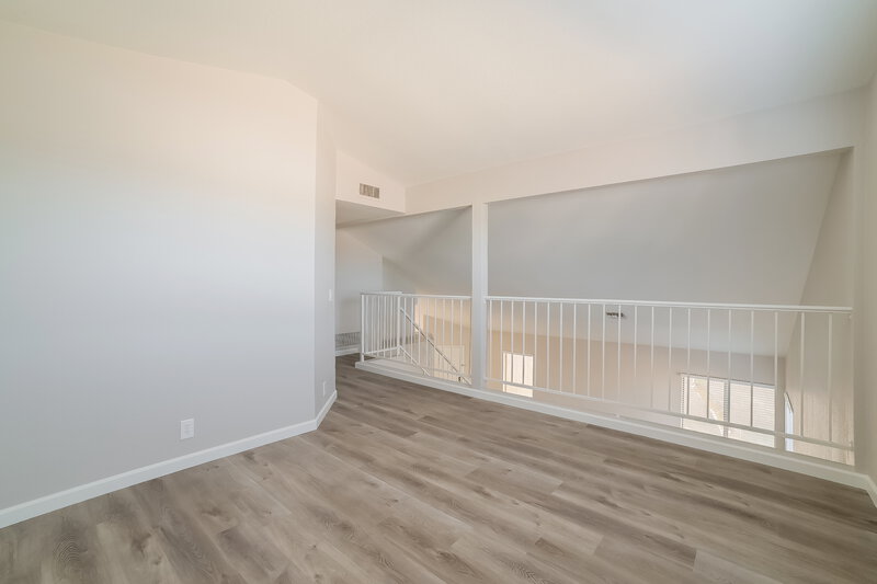 2,310/Mo, 14994 W Bottle Tree Ave Surprise, AZ 85374 Loft View