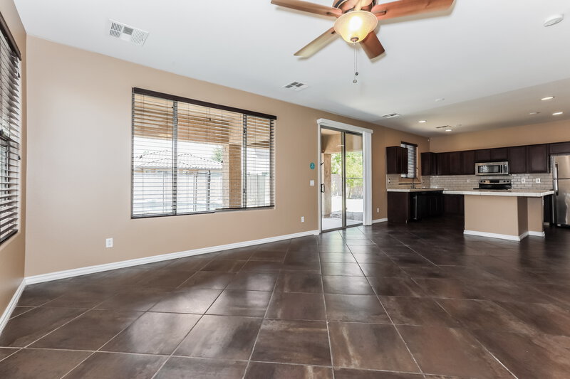 2,915/Mo, 4128 E Desert Sands Pl Chandler, AZ 85249 Living Room View 3