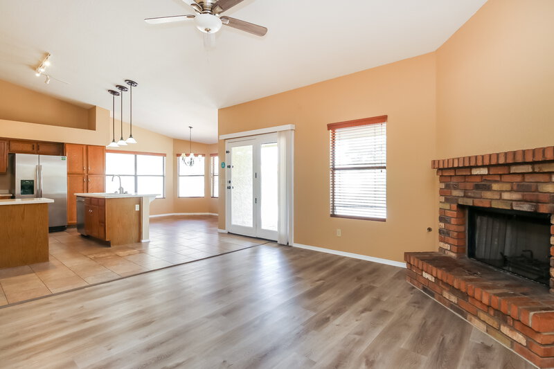 3,115/Mo, 1018 E Stanford Ave Gilbert, AZ 85234 Living Room View 2