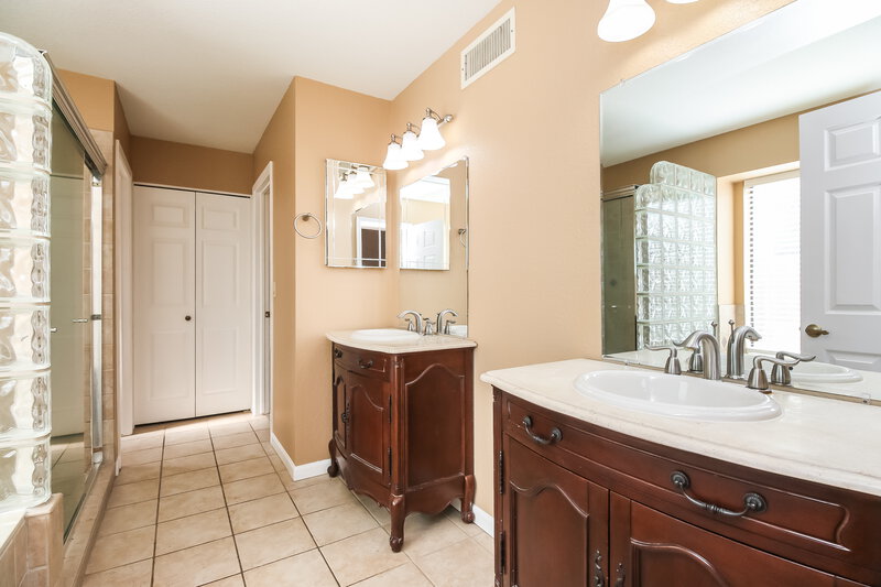 3,115/Mo, 1018 E Stanford Ave Gilbert, AZ 85234 Main Bathroom View