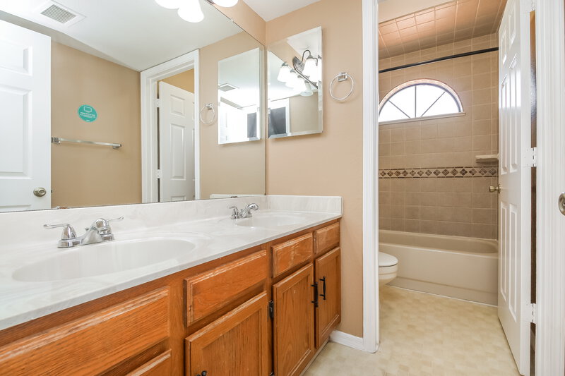 3,115/Mo, 1018 E Stanford Ave Gilbert, AZ 85234 Bathroom View