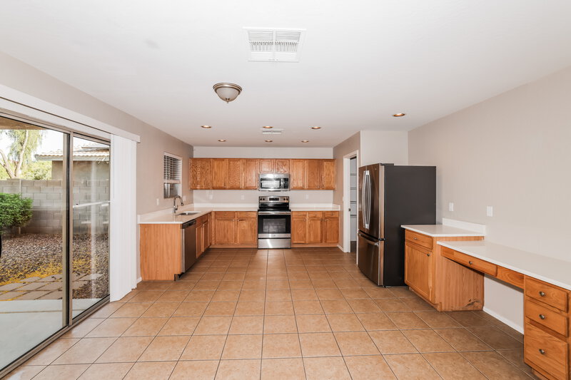 1,990/Mo, 16022 N 168th Ln Surprise, AZ 85388 Dining Room View