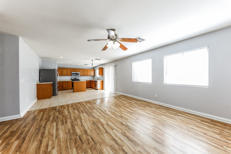 1,940/Mo, 16809 W Central St Surprise, AZ 85388 Dining Room View