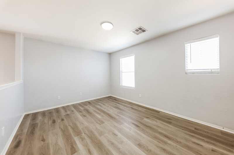 1,940/Mo, 16809 W Central St Surprise, AZ 85388 Sitting Room View