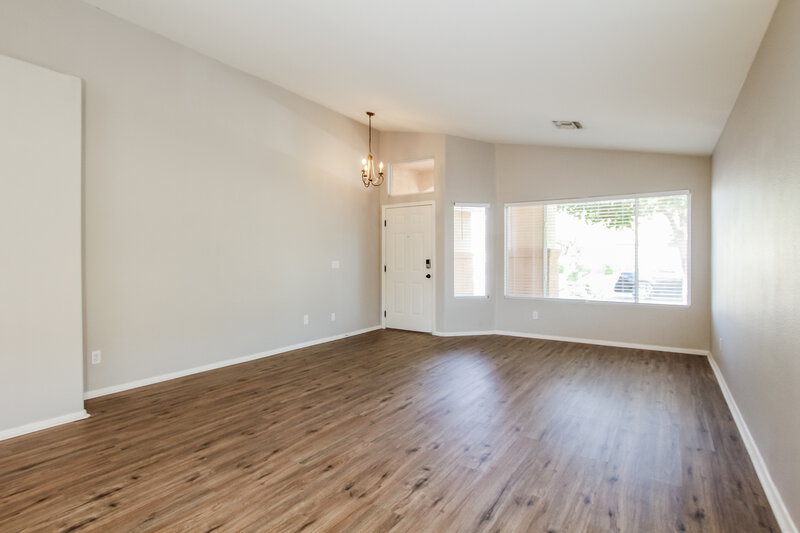 2,285/Mo, 8019 W Alex Ave Peoria, AZ 85382 Living Room View 2