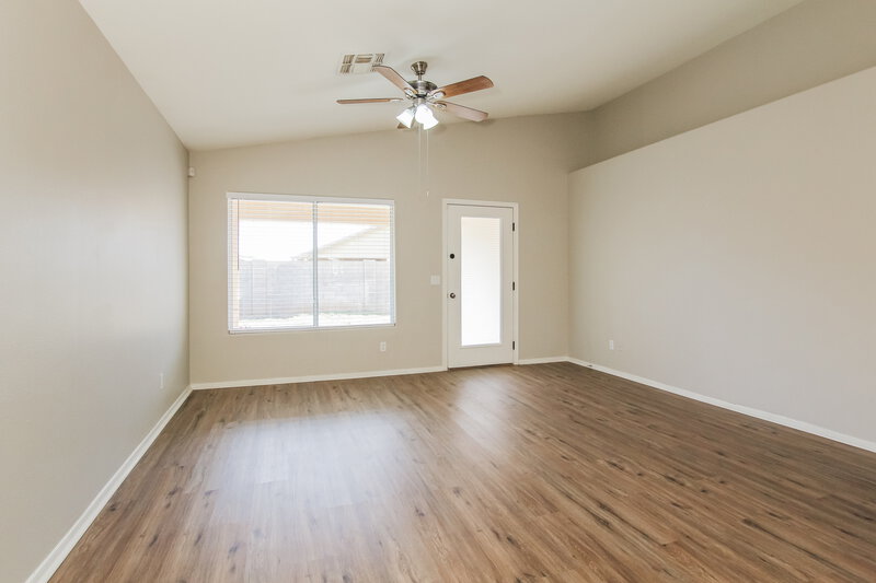 2,285/Mo, 8019 W Alex Ave Peoria, AZ 85382 Dining Room View 2