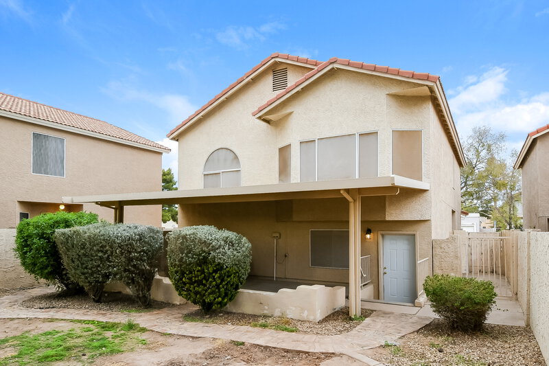 2,390/Mo, 1449 E Laurel Ave Gilbert, AZ 85234 Rear View