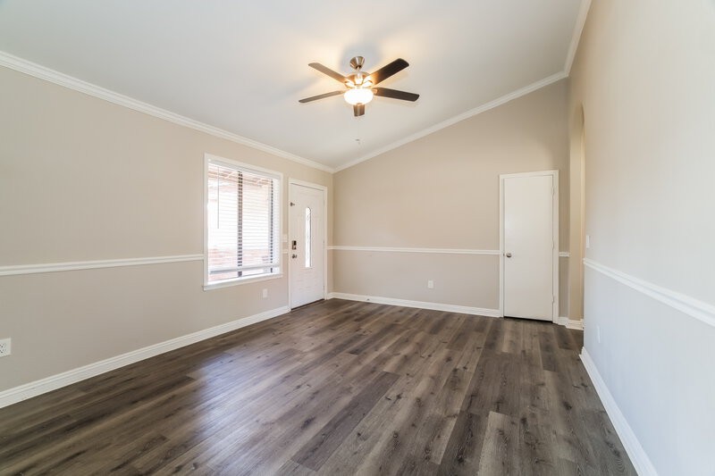 2,750/Mo, 440 E San Pedro Ave Gilbert, AZ 85234 Family Room View 2