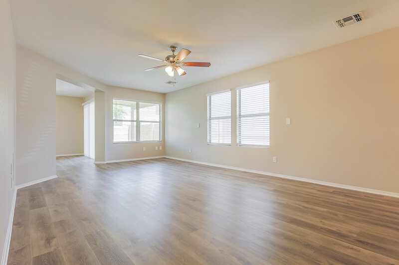 2,185/Mo, 2300 E Gleneagle Dr Chandler, AZ 85249 Living Room View