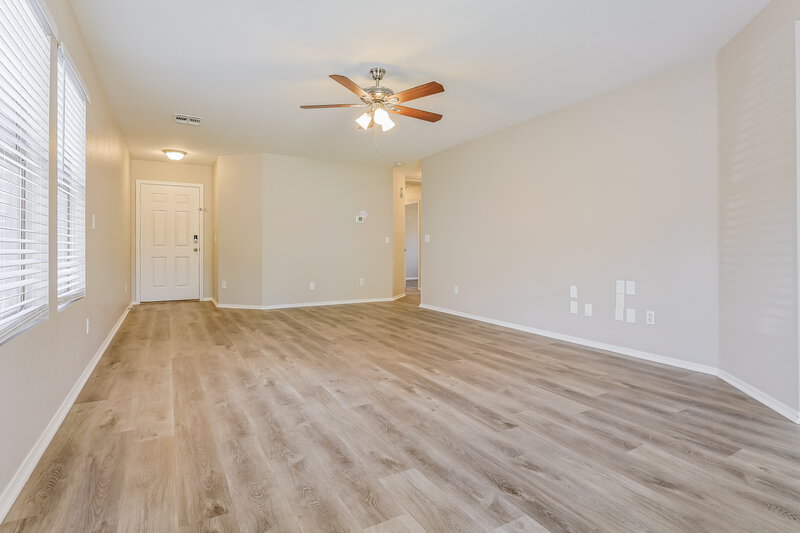 2,185/Mo, 2300 E Gleneagle Dr Chandler, AZ 85249 Living Room View 3