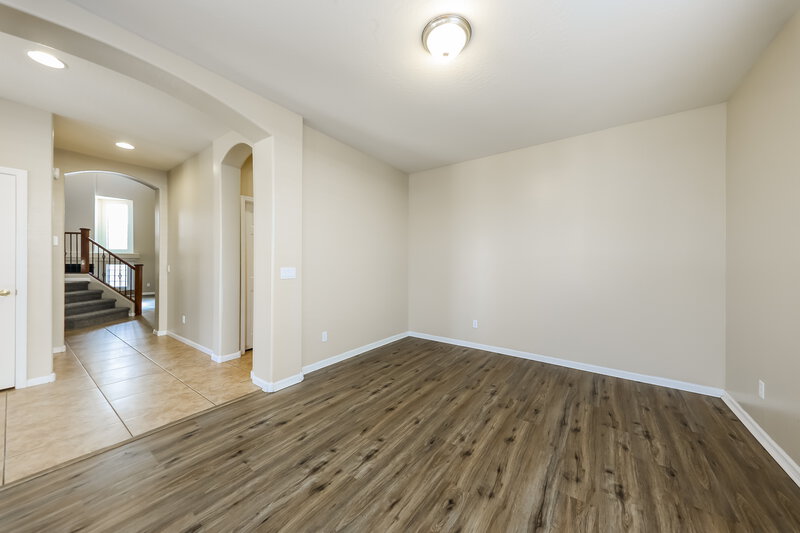 3,060/Mo, 33305 N 21st Dr Phoenix, AZ 85085 Bonus Room View