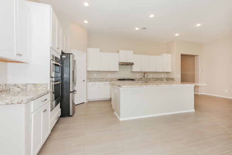 2,885/Mo, 22507 E Munoz St Queen Creek, AZ 85142 Kitchen View 2