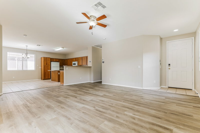 2,210/Mo, 20955 E Desert Hills Blvd Queen Creek, AZ 85142 Living Room View 2