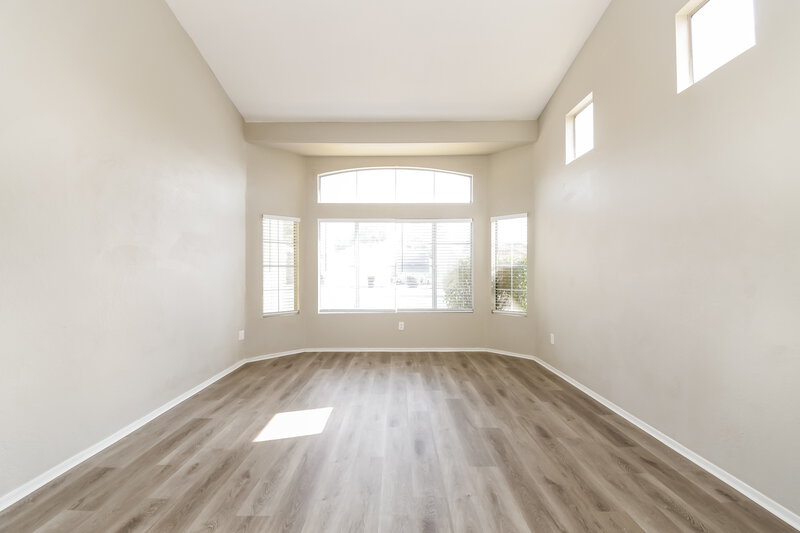 2,755/Mo, 834 E Whitten St Chandler, AZ 85225 Living Room View