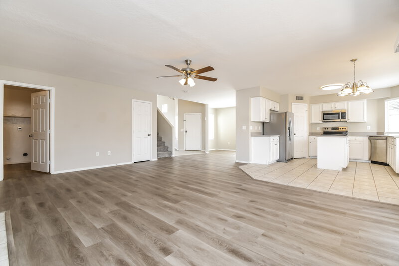 2,755/Mo, 834 E Whitten St Chandler, AZ 85225 Family Room View 3