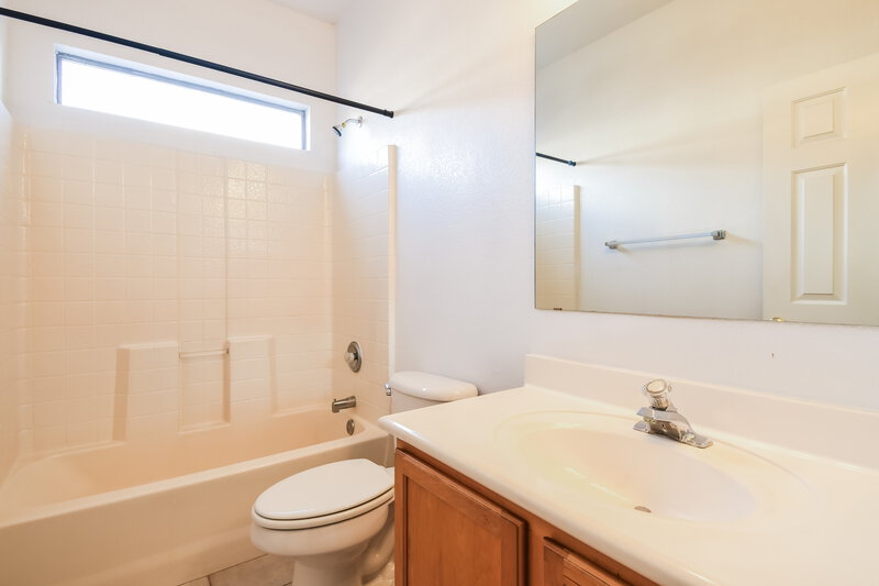3,195/Mo, 6343 S Nash Way Chandler, AZ 85249 Bathroom View