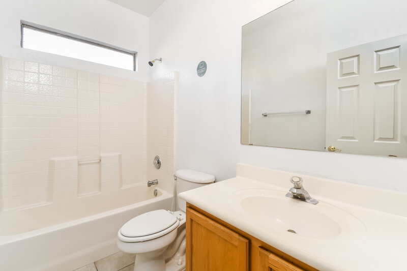2,020/Mo, 6343 S Nash Way Chandler, AZ 85249 Bathroom View 2