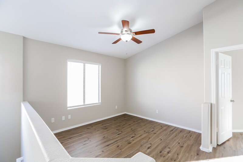 2,340/Mo, 250 W Juniper Ave Unit 67 Gilbert, AZ 85233 Loft View