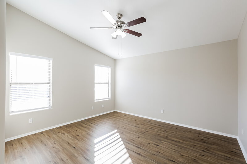 2,340/Mo, 250 W Juniper Ave Unit 67 Gilbert, AZ 85233 Main Bedroom View 2