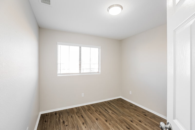 2,340/Mo, 250 W Juniper Ave Unit 67 Gilbert, AZ 85233 Bedroom View 2