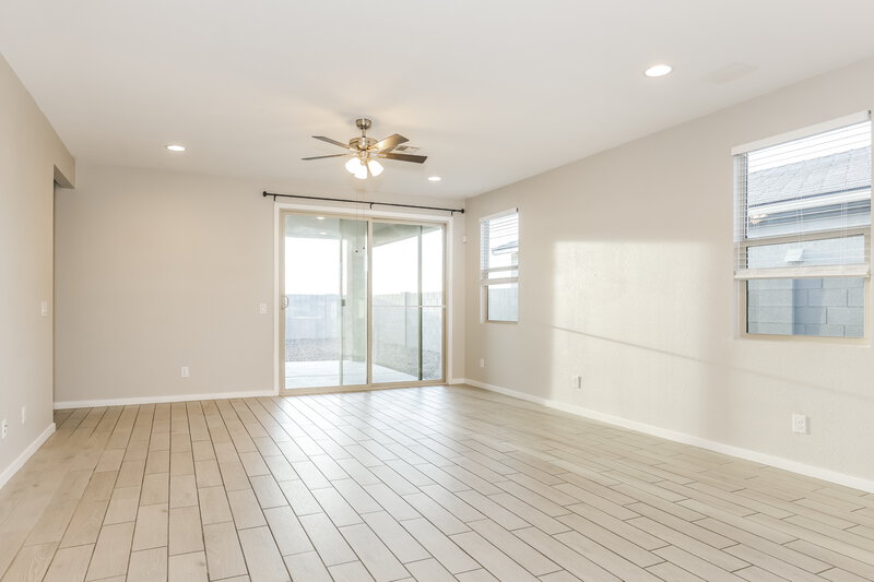 2,535/Mo, 11008 S 56th Ln Laveen, AZ 85339 Living Room View