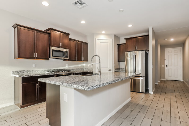 2,535/Mo, 11008 S 56th Ln Laveen, AZ 85339 Kitchen View