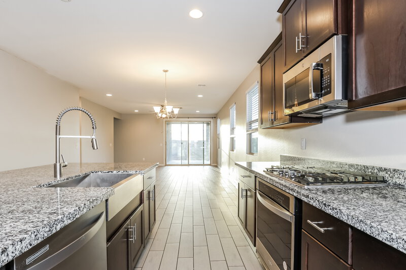2,535/Mo, 11008 S 56th Ln Laveen, AZ 85339 Kitchen View 2