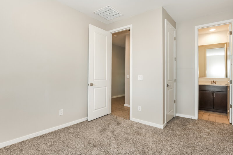 2,535/Mo, 11008 S 56th Ln Laveen, AZ 85339 Bedroom View