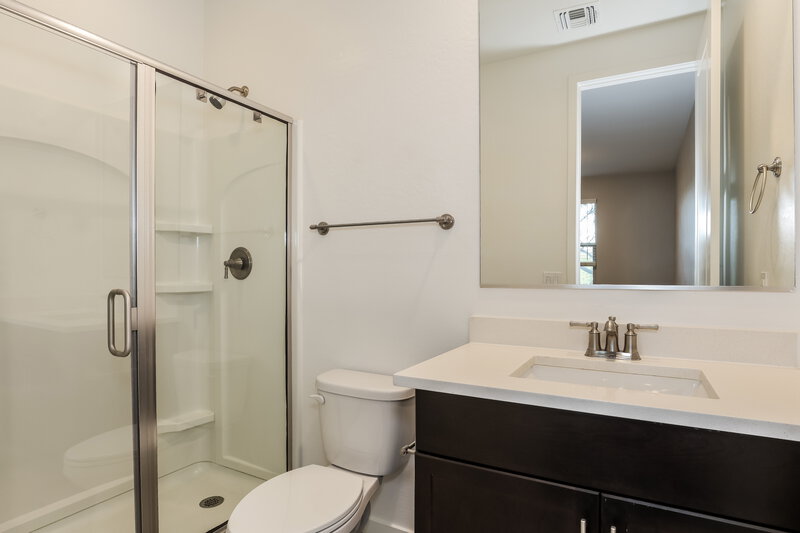 2,535/Mo, 11008 S 56th Ln Laveen, AZ 85339 Bathroom View