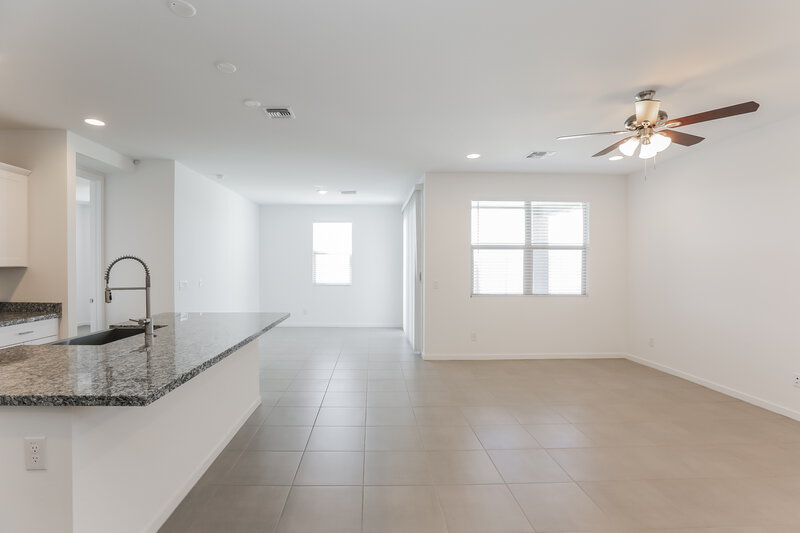 2,355/Mo, 10922 S 56th Ln Laveen, AZ 85339 Living Room View 3