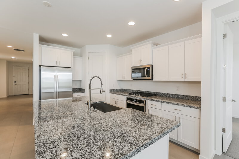 2,355/Mo, 10922 S 56th Ln Laveen, AZ 85339 Kitchen View