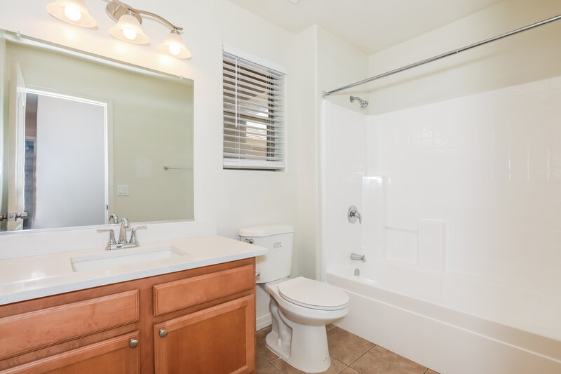 1,865/Mo, 1977 W Vineyard Plains Dr Queen Creek, AZ 85142 Bathroom View